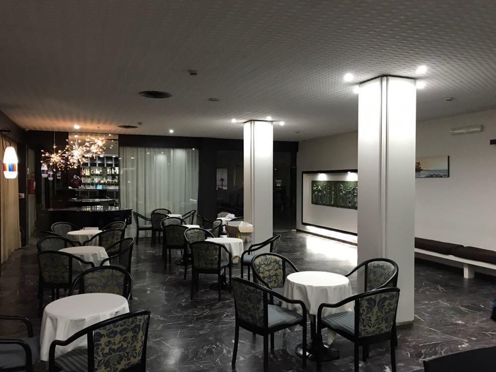 Park Hotel Baia Domizia Eksteriør billede